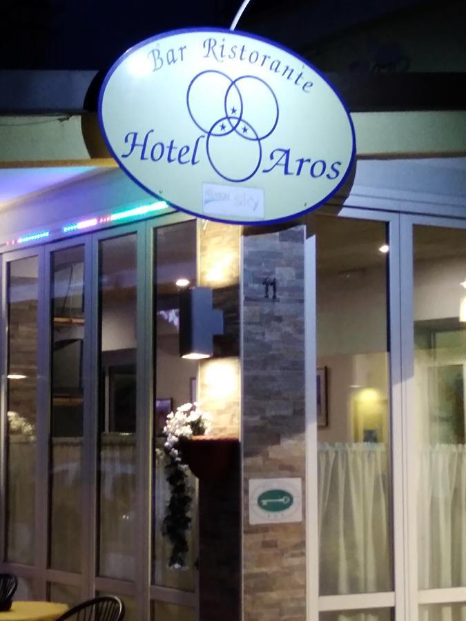 Hotel Aros Rimini Esterno foto